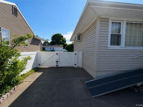 1108 McDonald Avenue, Wantagh NY 11793