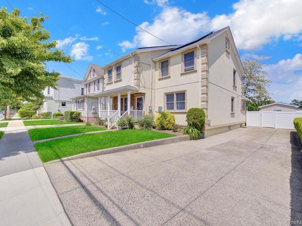 296 Burkhard Avenue, Mineola NY 11501