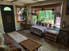 1661 Old Country 383, Riverhead NY 11901