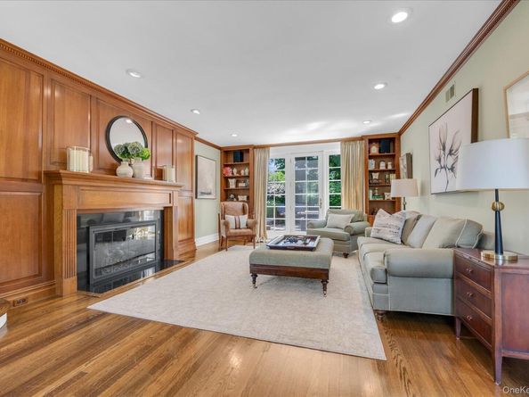 74 Litchfield Road, Port Washington NY 11050