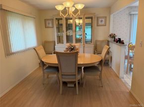 8 Stell Lane, East Northport NY 11731