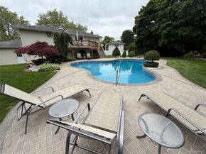 8 Stell Lane, East Northport NY 11731