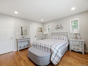 123 Meroke Lane, East Islip NY 11730