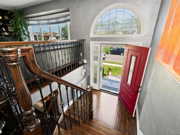 491 Bunker Drive, Oceanside NY 11572