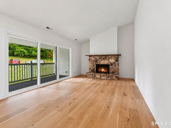 8 Stebbins Close 8, Ridgefield CT 06877