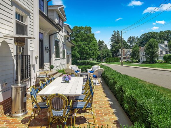 136 South Avenue, New Canaan CT 06840