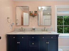 136 South Avenue, New Canaan CT 06840