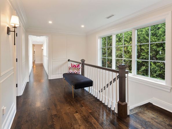 136 South Avenue, New Canaan CT 06840