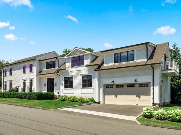 136 South Avenue, New Canaan CT 06840