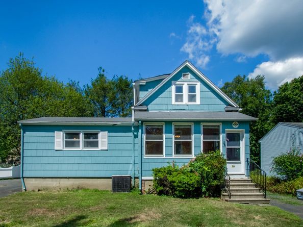 19 Walnut Avenue, Trumbull CT 06611