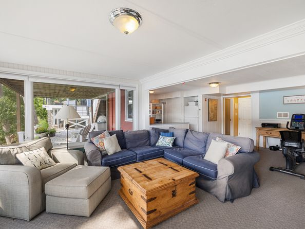 36 Waterview Drive, Danbury CT 06811