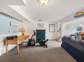 36 Waterview Drive, Danbury CT 06811
