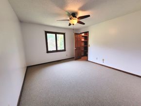 7 Carriage Lane, New Fairfield CT 06812