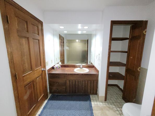 7 Carriage Lane, New Fairfield CT 06812