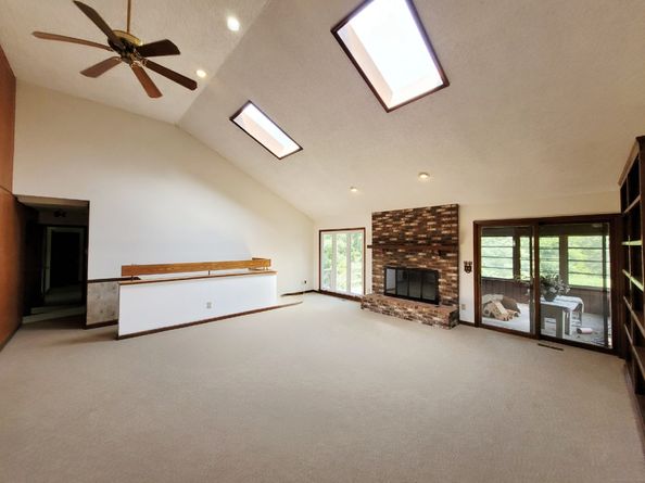 7 Carriage Lane, New Fairfield CT 06812