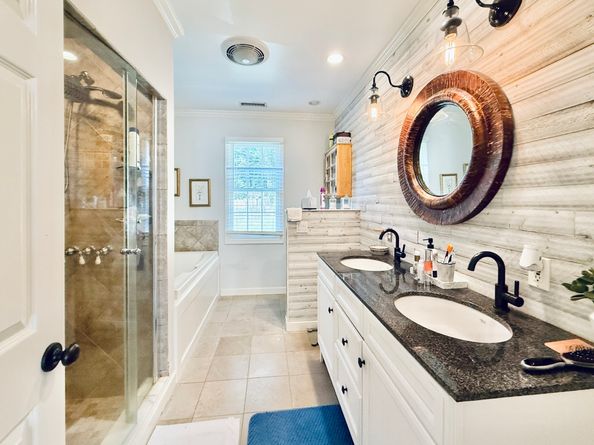 3 Turnabout Lane, Darien CT 06820