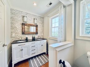 3 Turnabout Lane, Darien CT 06820