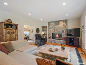 42 Dogwood Lane, Stamford CT 06903