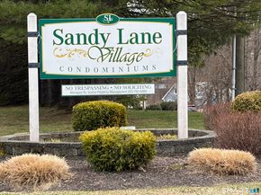 7 Homestead Lane 7, Brookfield CT 06804