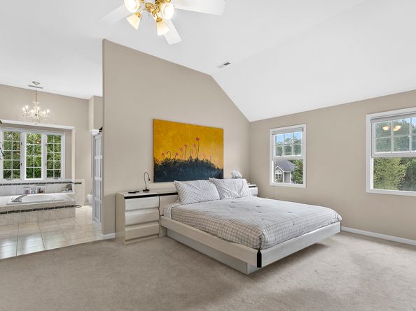 37 Kent Lane, Trumbull CT 06611