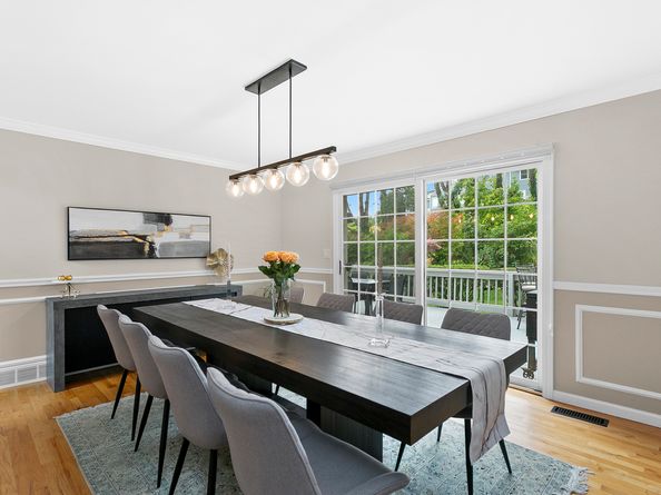 37 Kent Lane, Trumbull CT 06611