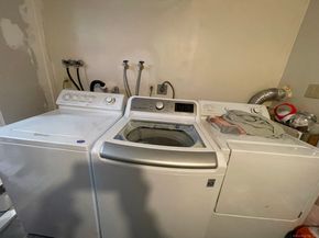 45 Rogerson Circle, Bridgeport CT 06606