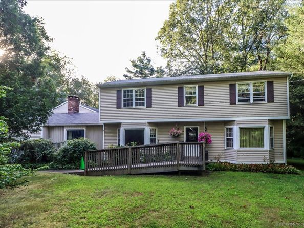 18 Skating Pond Road, Trumbull CT 06611
