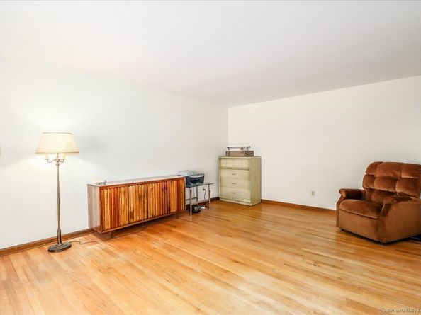 18 Skating Pond Road, Trumbull CT 06611
