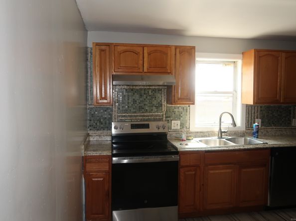 139 Highland Avenue, Bridgeport CT 06604