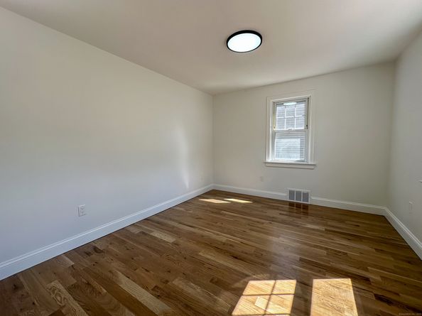 204 California Street, Stratford CT 06615