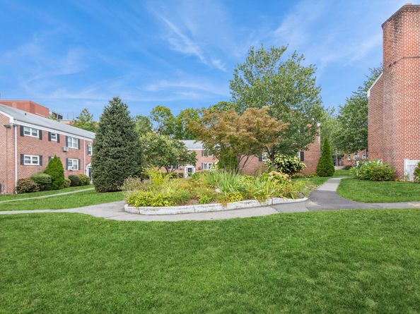 84 Strawberry Hill Avenue 1, Stamford CT 06902