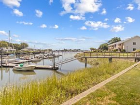 199 Gregory Boulevard APT D2, Norwalk CT 06855