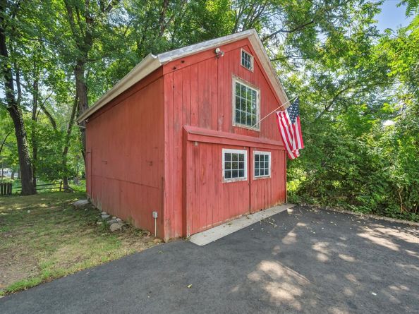 216 White Oak Shade Road, New Canaan CT 06840