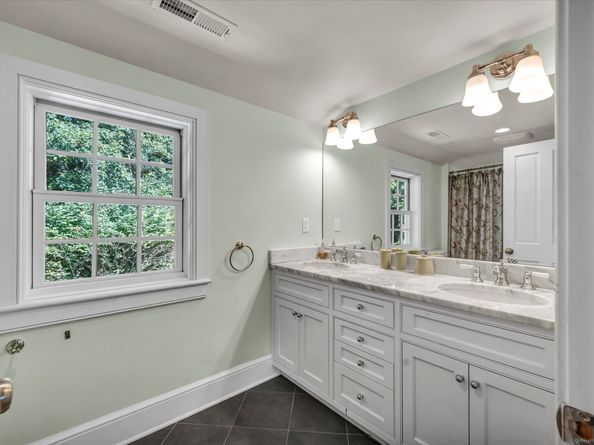 216 White Oak Shade Road, New Canaan CT 06840