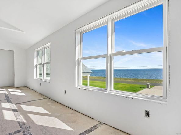 464 Park Boulevard, Stratford CT 06615