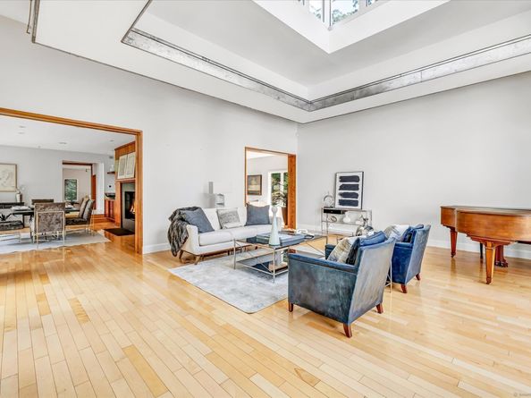 19A Darbrook Road, Westport CT 06880