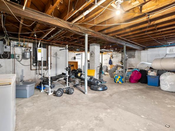 33 Jordan Avenue, Shelton CT 06484