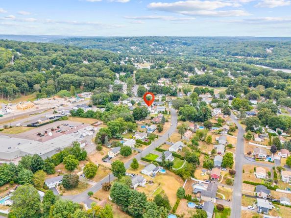 33 Jordan Avenue, Shelton CT 06484
