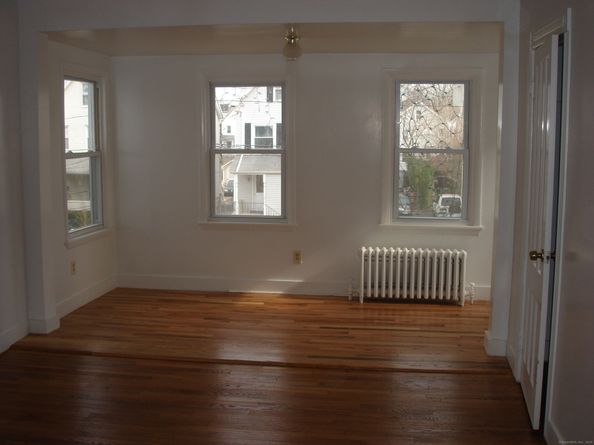 117 Maple Avenue, Stamford CT 06902
