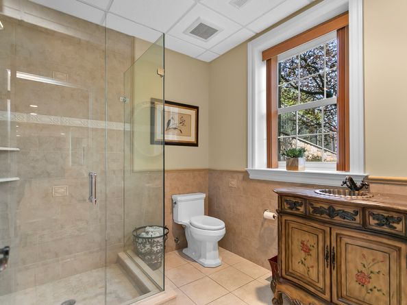 22 Nature Lane, Shelton CT 06484
