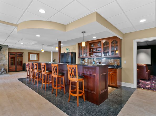 22 Nature Lane, Shelton CT 06484