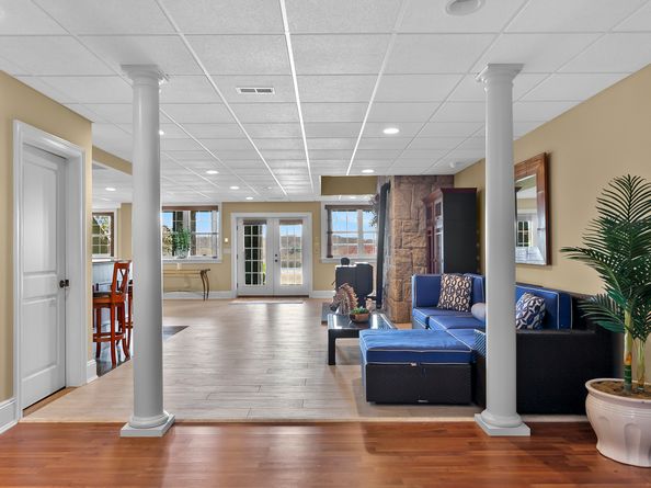 22 Nature Lane, Shelton CT 06484