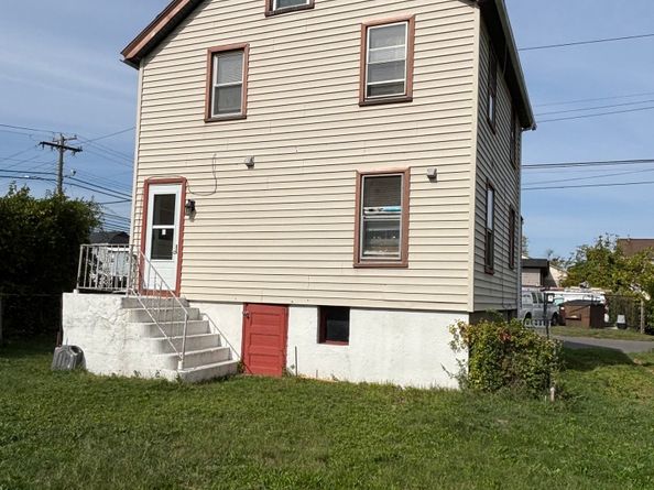 15 Harding Avenue, Stratford CT 06615