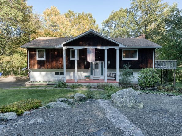 20 Lower Lake Road, Danbury CT 06811