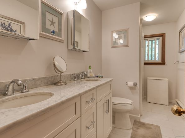 20 Lower Lake Road, Danbury CT 06811