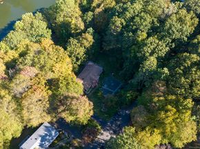 20 Lower Lake Road, Danbury CT 06811