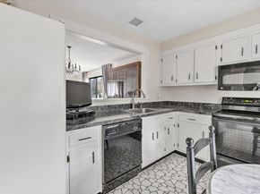 Undisclosed Address #24135024, Stratford CT 06614