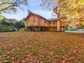 32 Thistle Road, Norwalk CT 06851