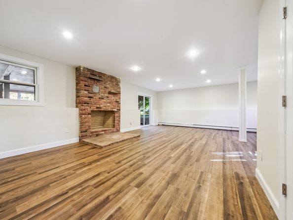 32 Thistle Road, Norwalk CT 06851