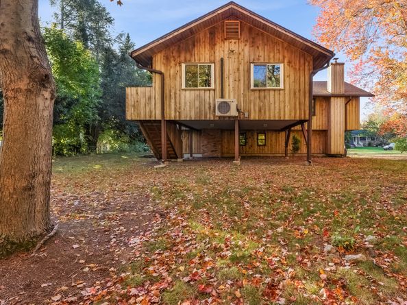 32 Thistle Road, Norwalk CT 06851